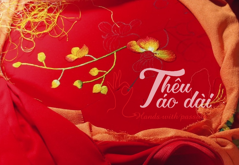 Áo dài truyền thống vải đỏ thêu tay hoa lan Áo dài thêu tay áo dài thêu tay 4